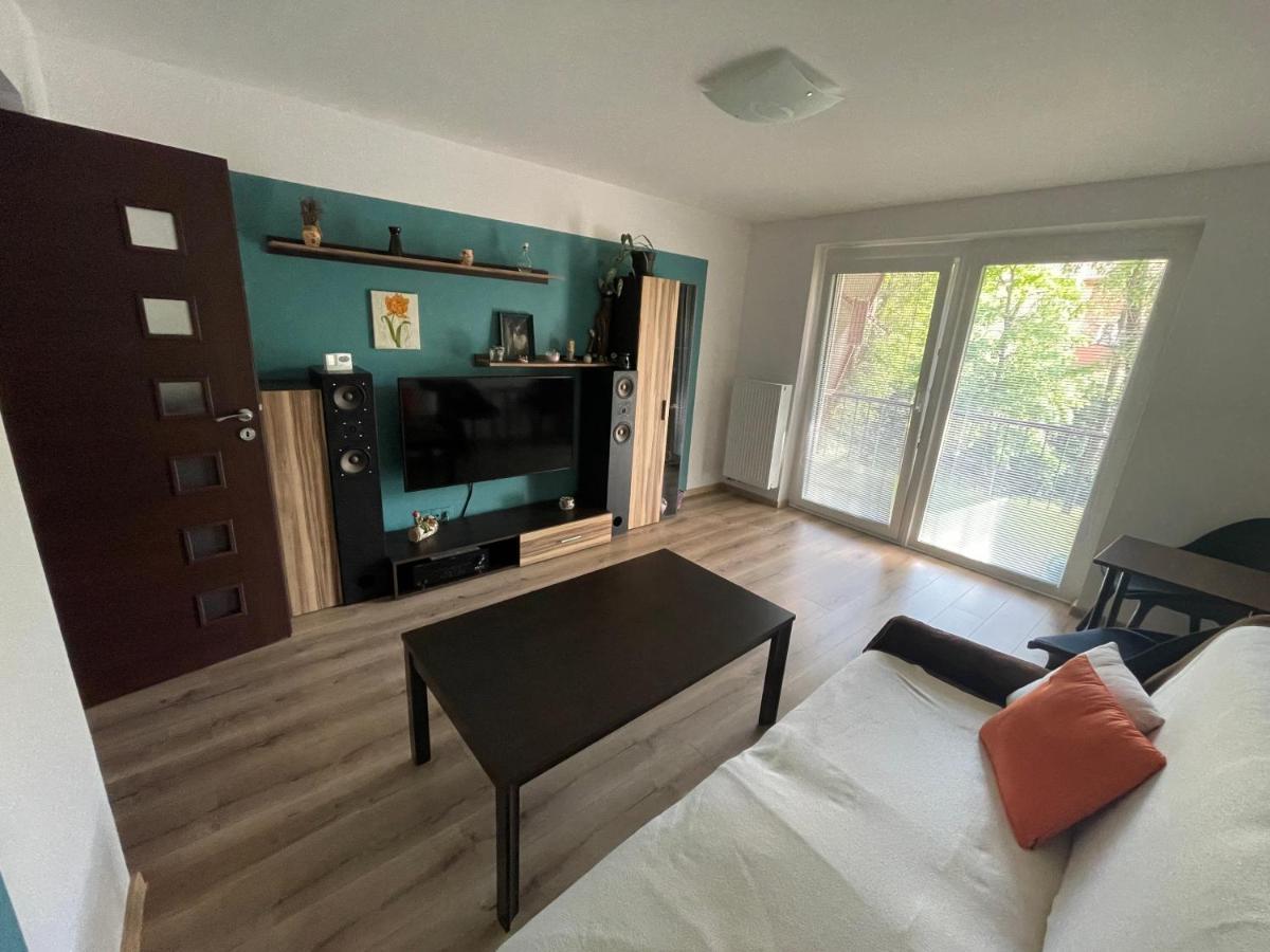 Komárno Apartman Bibi-D מראה חיצוני תמונה